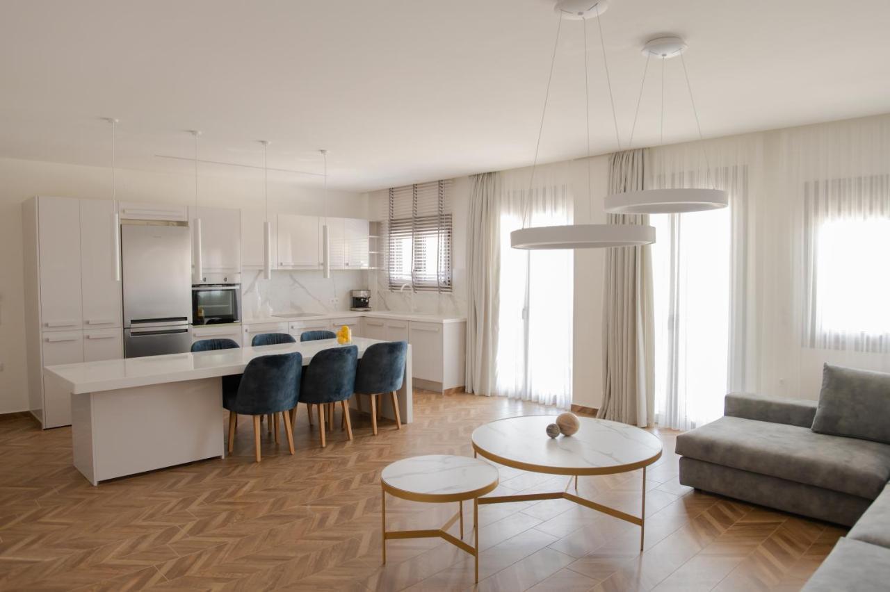 Marble Luxury Suites Karteros Exteriér fotografie