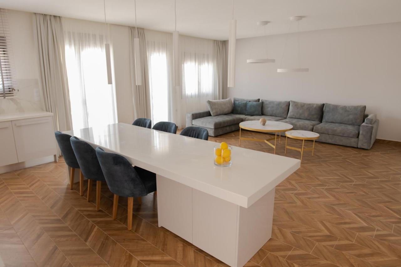 Marble Luxury Suites Karteros Exteriér fotografie