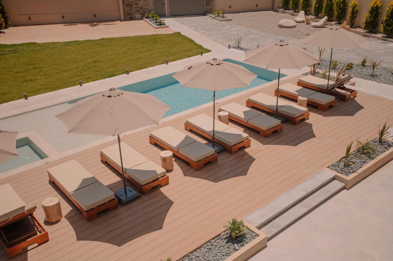 Marble Luxury Suites Karteros Exteriér fotografie