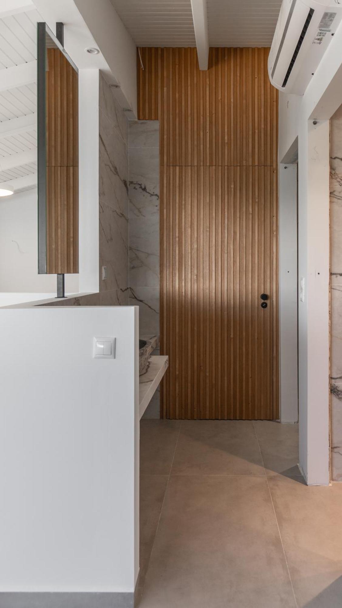 Marble Luxury Suites Karteros Exteriér fotografie